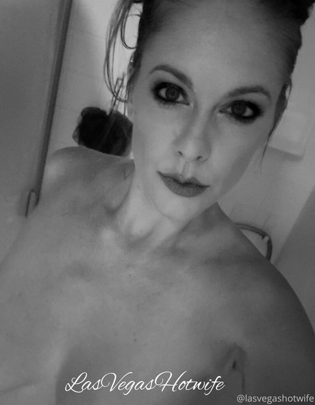 Las Vegas Hotwife