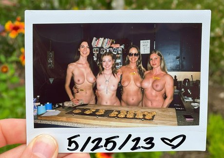 Nakedbakers