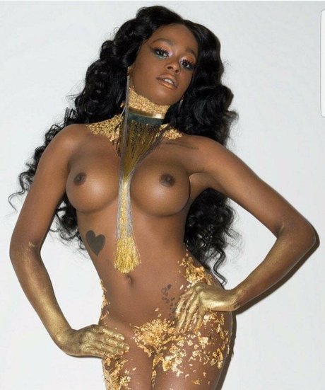 Azealia Banks