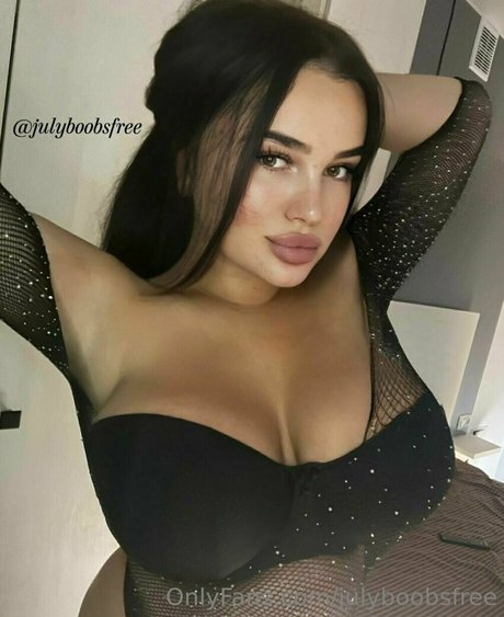 Julyboobsfree