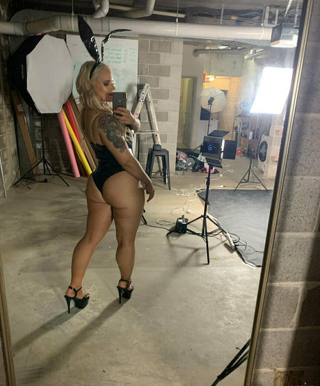 Shazza Mckenzie