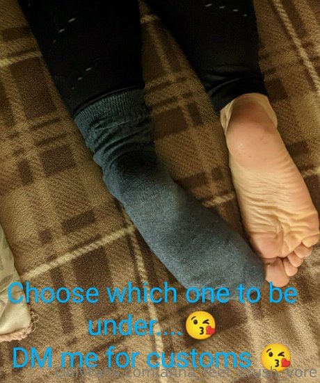 Annafeetcrushvore