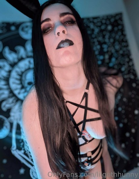Lilgothhunny