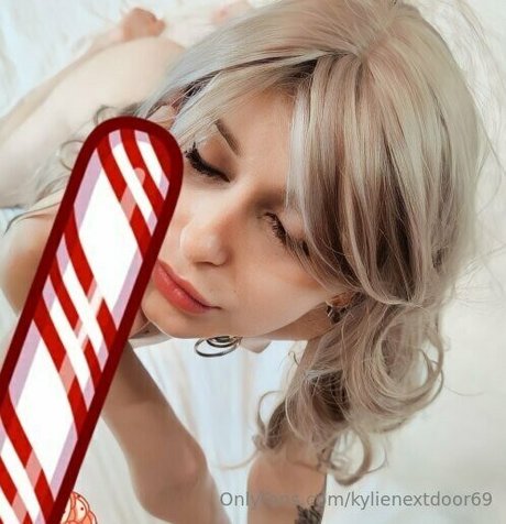 Kylienextdoor69
