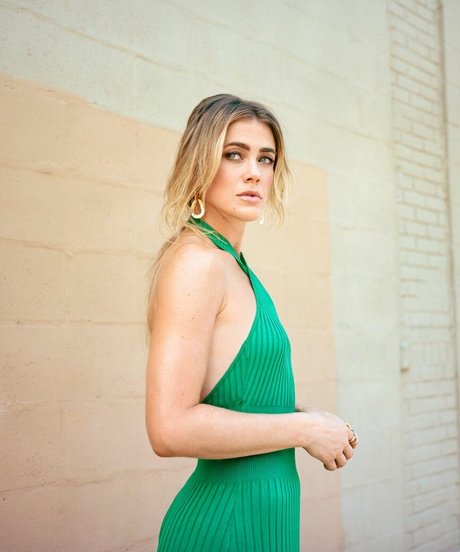 Melissa Roxburgh