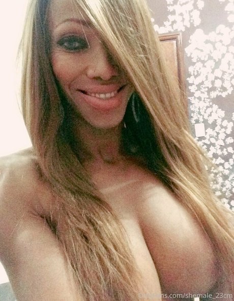 Shemale23cm