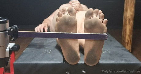 Ladsfeetfree