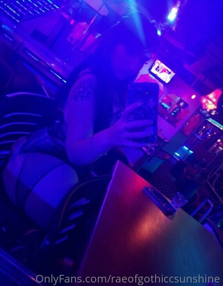 Raeofgothiccsunshine
