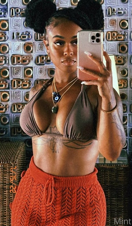 Therealbombshellmint