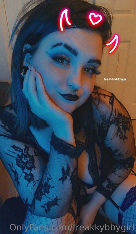 Freakkybbygirl