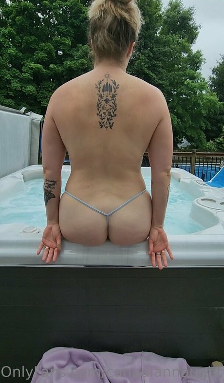 Canadiannaughtyneighbour