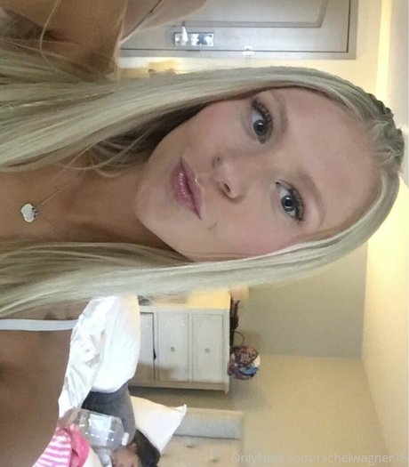 Freshmanblondie18
