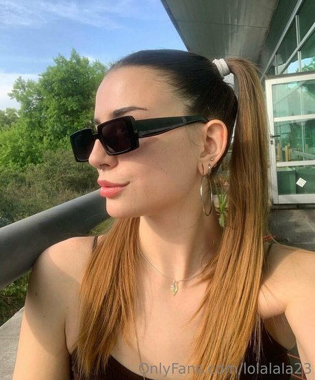Lolalala23