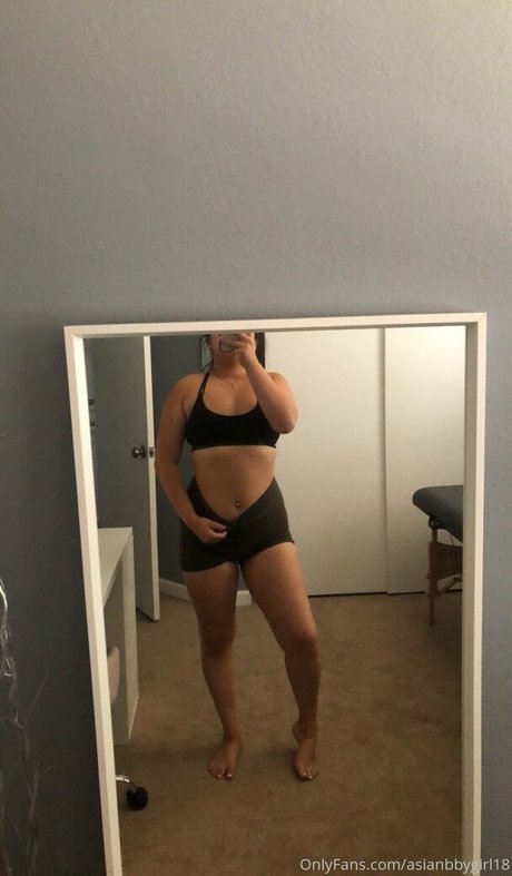 Asianbbygirl18