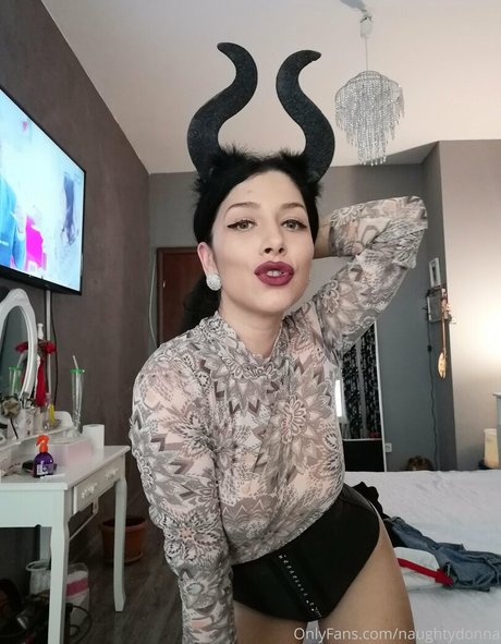 Naughtydonna