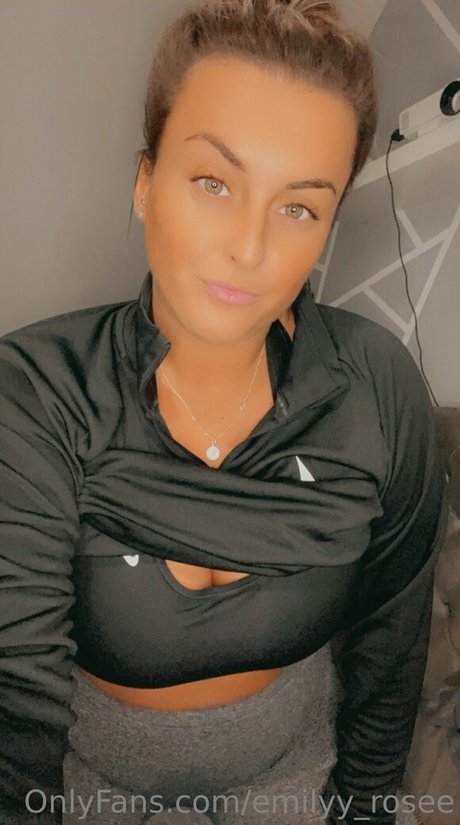 Emilyyrosee
