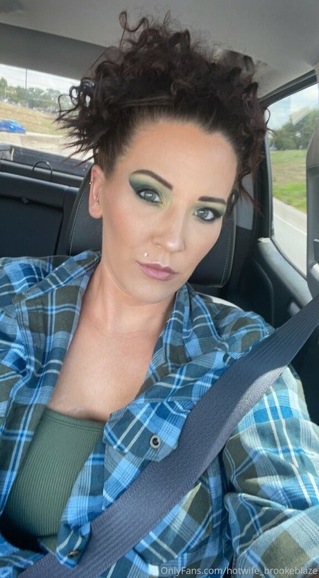 Hotwifebrookeblaze
