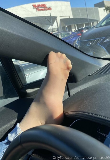 Pantyhoseprincess99