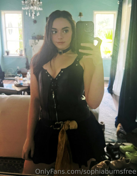 Sophiaburnsfree