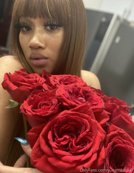 Yungmedusa7