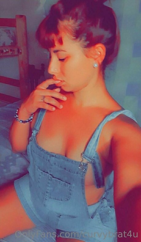 Curvybrat4u