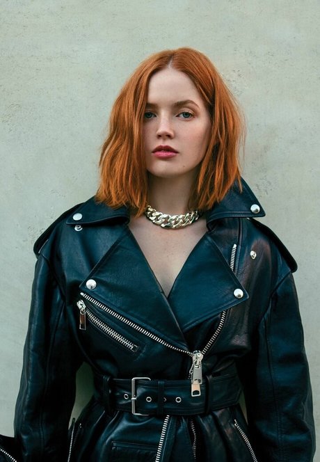 Ellie Bamber