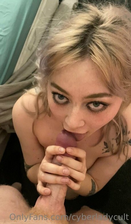 Cyberladycult