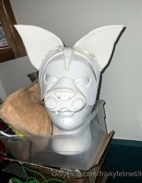 Friskyfeline69