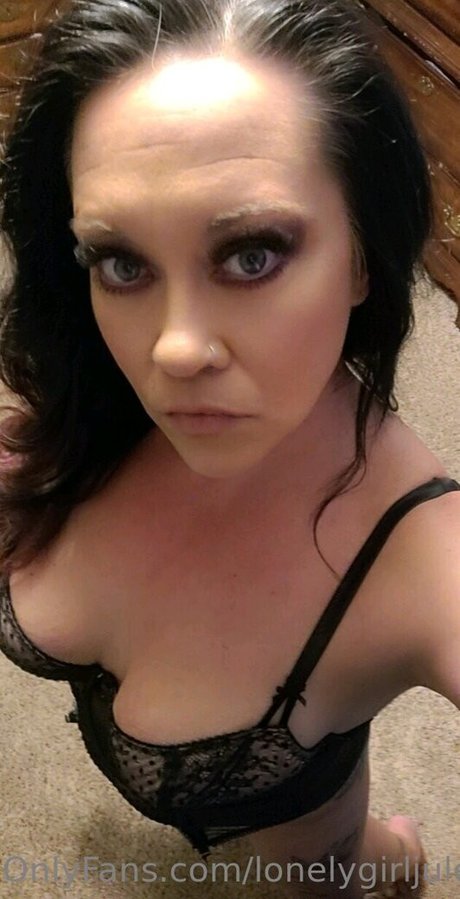 Lonelygirljules