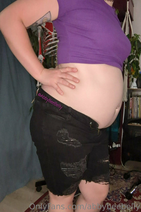 Abbybeebelly