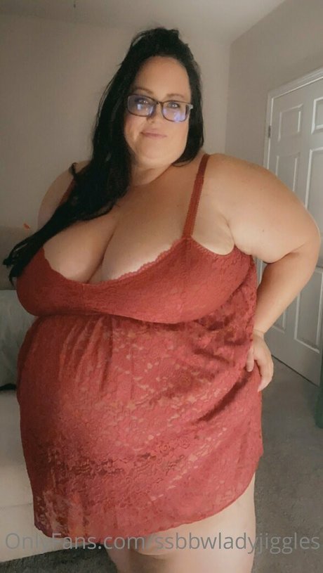 Ssbbwladyjiggles