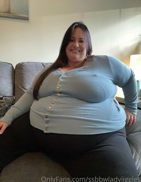 Ssbbwladyjiggles