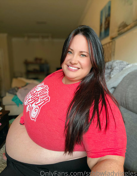 Ssbbwladyjiggles
