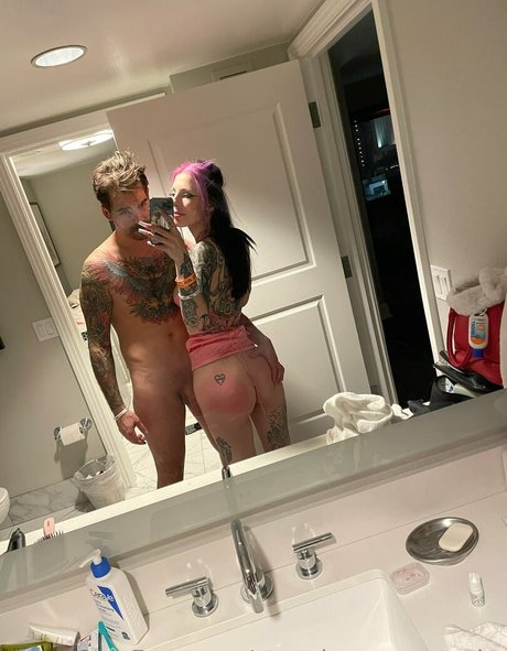 Strawberrysquirtcake