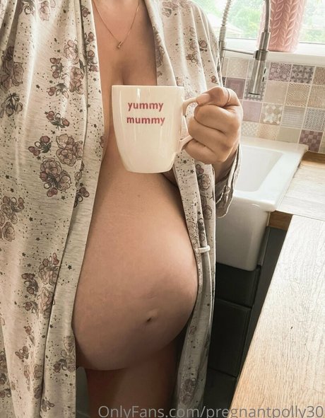Pregnantpolly30