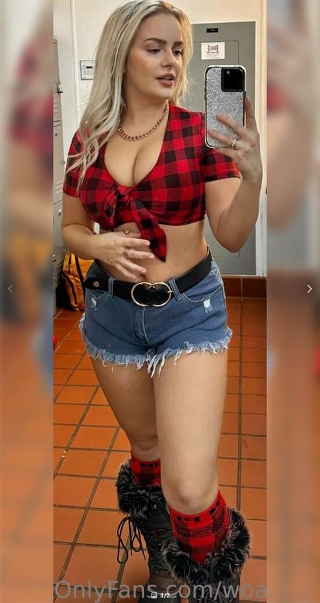 Theprincessxoxocharm