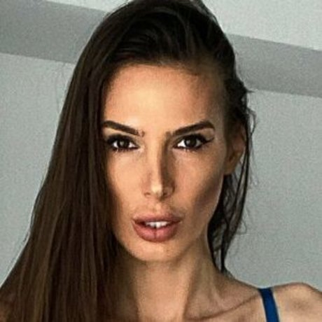 Balkanianbustysupermodel