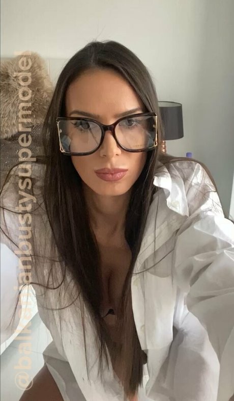 Balkanianbustysupermodel