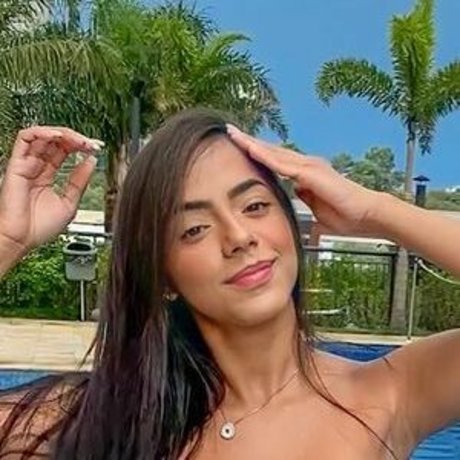 Mariely E Mirella Santos