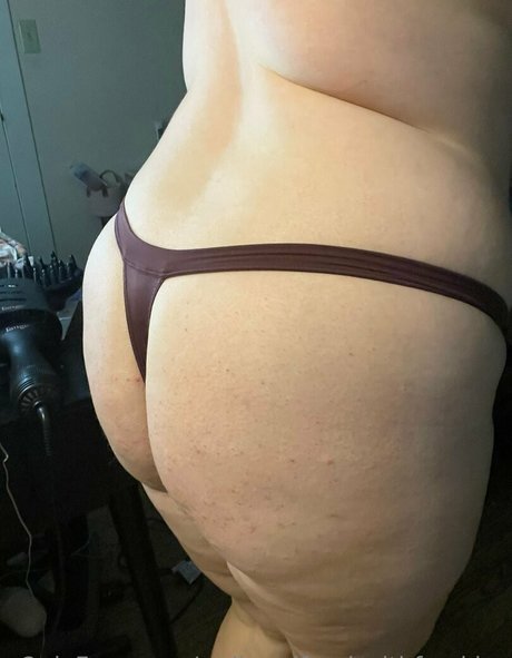 Redheadfreakwithfreckles