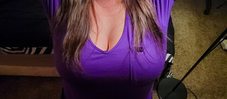 Hugetittiebabexxxfree