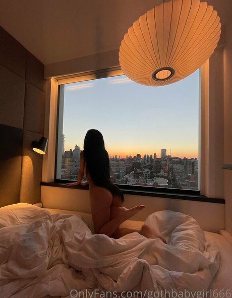 Gothbabygirl666