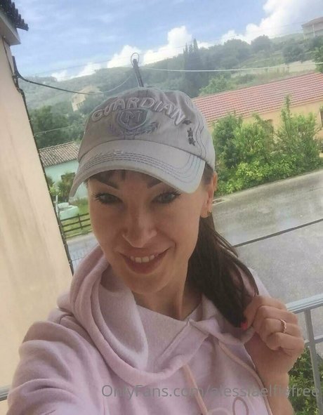 Alessiaelfiefree